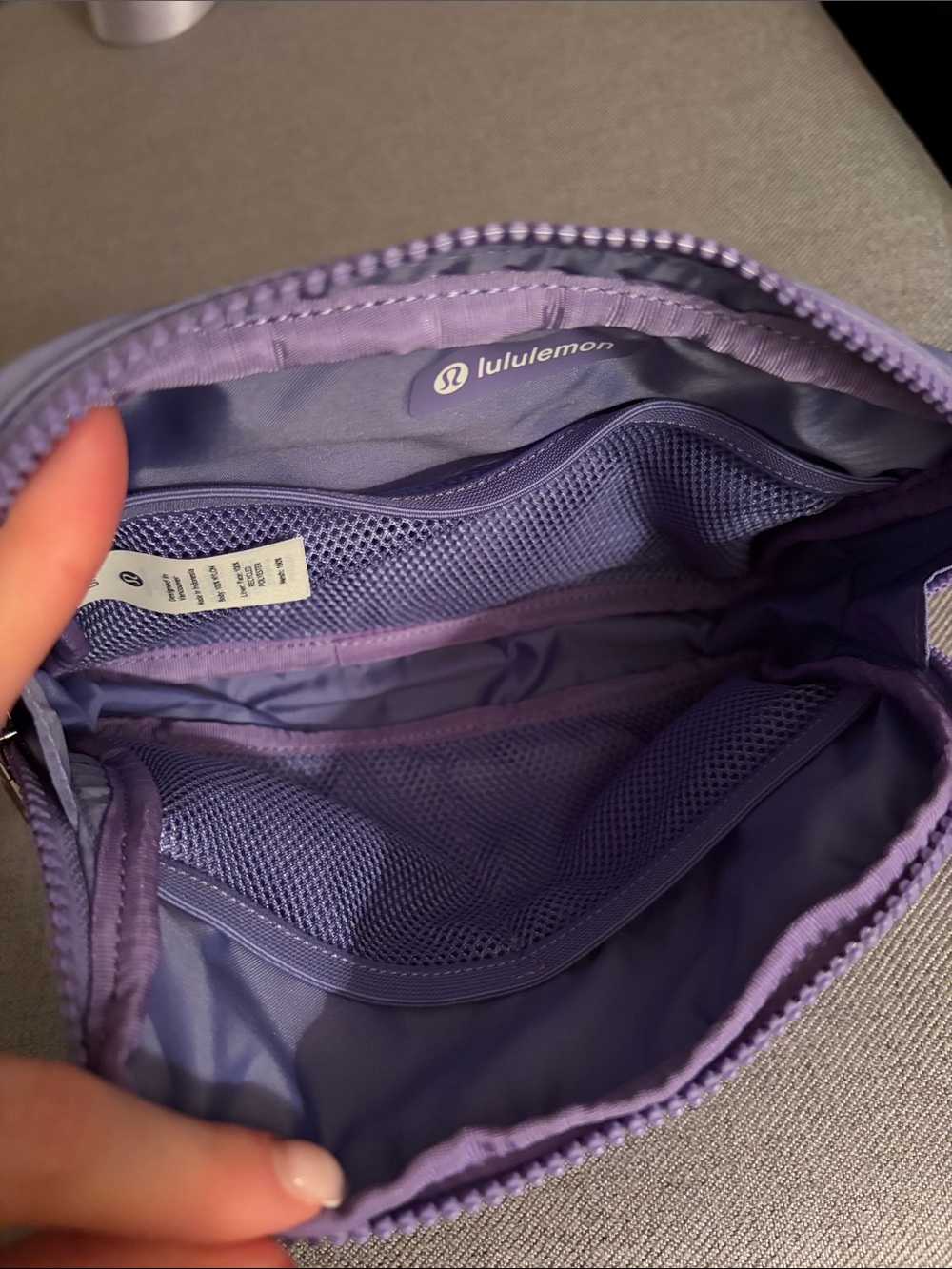 Lululemon large everywhere belt bag - Picture 4 of 4